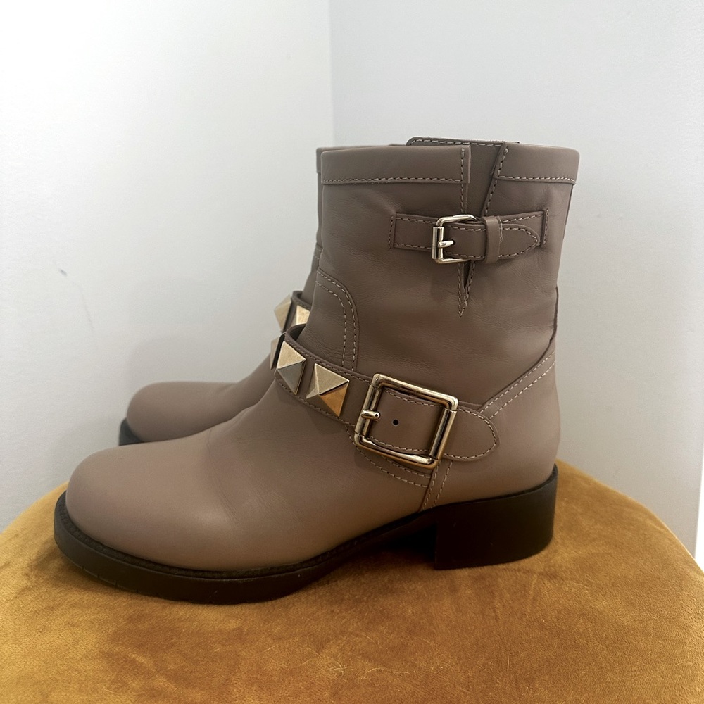 Valentino Garavani Rockstud Boots 38 7.5